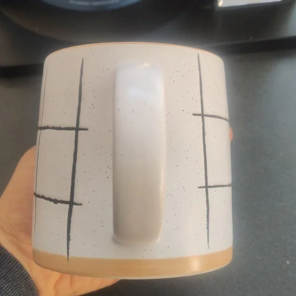 Grid Pattern Ceramic Mug - Picture 6 of 8